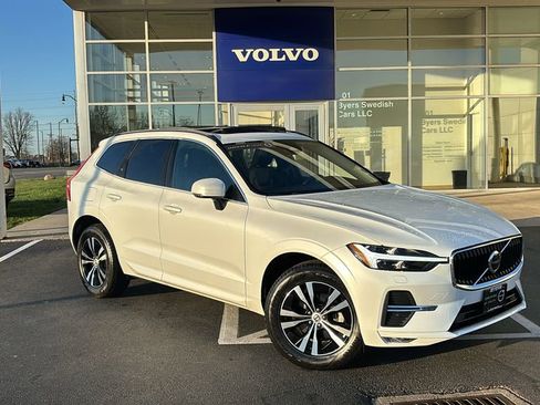 Certified 2023 Volvo XC60 B5 Core w/ Climate Package image 2