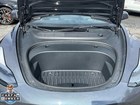Used 2023 Tesla Model 3 Standard Range image 11