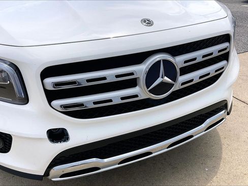 Used 2021 Mercedes-Benz GLB 250 image 34