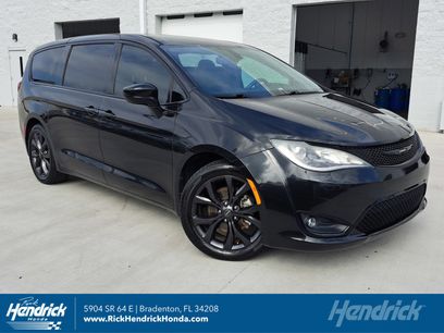 Used 2019 Chrysler Pacifica Touring Plus w/ S Appearance Package