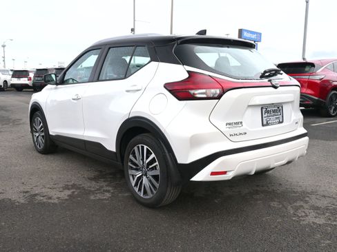 Certified 2023 Nissan Kicks SV image 6
