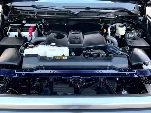 Used 2024 Toyota Tundra Limited image 31