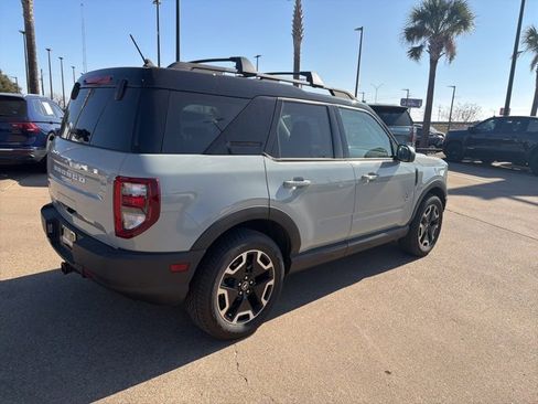 Used 2021 Ford Bronco Sport Outer Banks w/ Outer Banks Package image 16