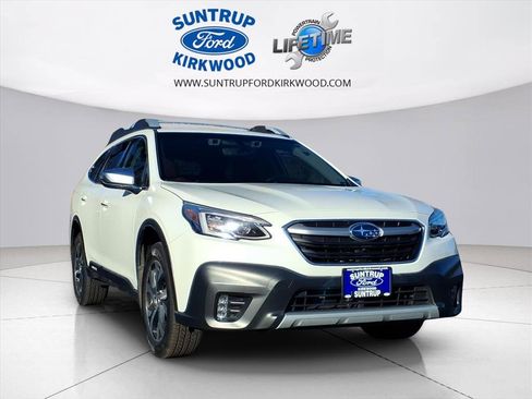 Used 2020 Subaru Outback Touring w/ Popular Package #2 image 1