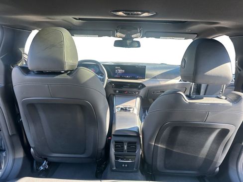 Used 2025 BMW i4 xDrive40i w/ Parking Assistance Package image 29