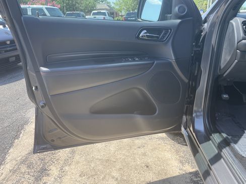 Used 2025 Dodge Durango GT AWD/4WD image 13