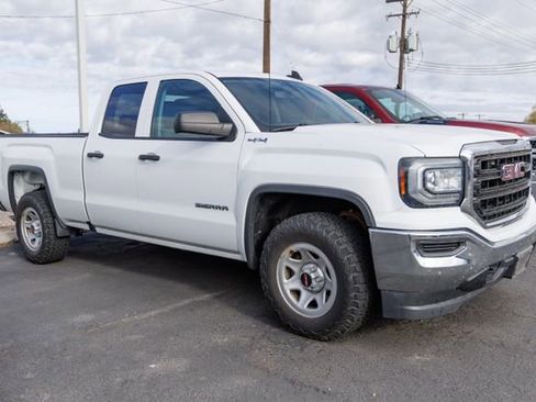Used 2019 GMC Sierra 1500 Limited w/ Sierra Convenience Package image 2