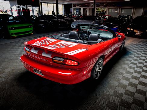 Used 2002 Chevrolet Camaro Z28 w/ SS Performance/Appearance Pkg image 53
