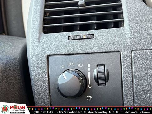 Used 2010 Dodge Grand Caravan SE image 21