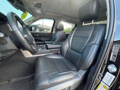 Used 2022 Toyota Tundra Limited AWD/4WD image 12