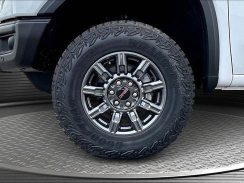 New 2026 GMC Sierra 1500 AT4X AWD/4WD image 13