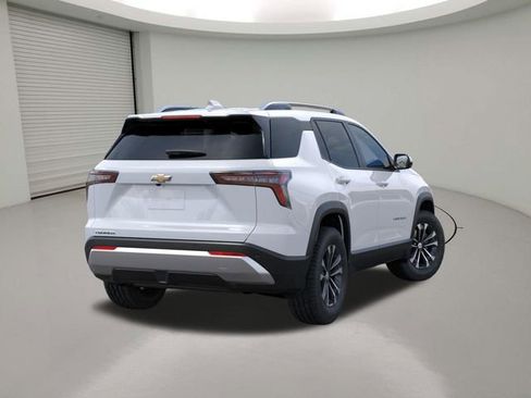 New 2026 Chevrolet Equinox LT w/ Convenience Package II image 4