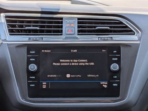 Used 2019 Volkswagen Tiguan SE AWD/4WD image 27