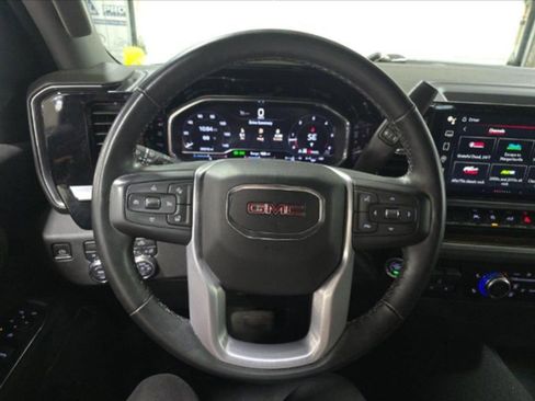 Used 2023 GMC Sierra 1500 Elevation AWD/4WD image 6