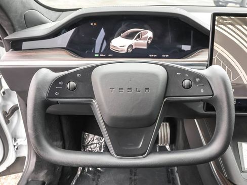 Used 2022 Tesla Model S image 15