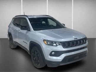 Used 2025 Jeep Compass Latitude w/ Altitude Special Edition AWD/4WD video 2