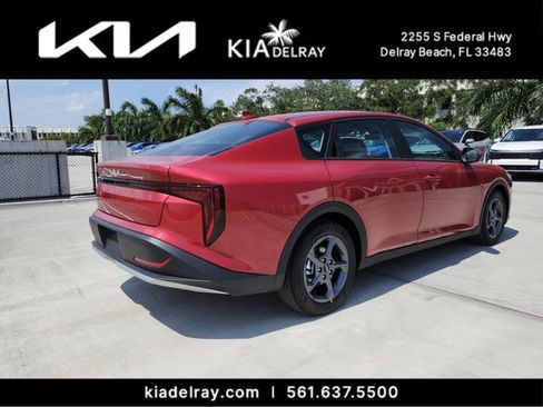 New 2026 Kia K4 FWD image 3