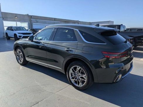 Used 2025 Genesis GV70 2.5T AWD/4WD image 5