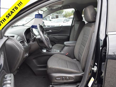 Used 2022 Chevrolet Equinox LT image 3