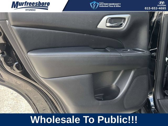 Used 2017 Nissan Pathfinder SL w/ SL Premium Package AWD/4WD image 19
