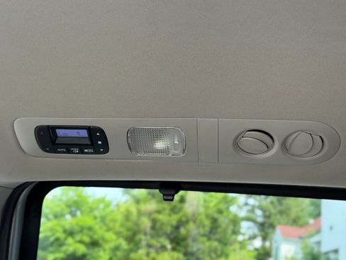 Used 2015 Honda Odyssey EX image 37
