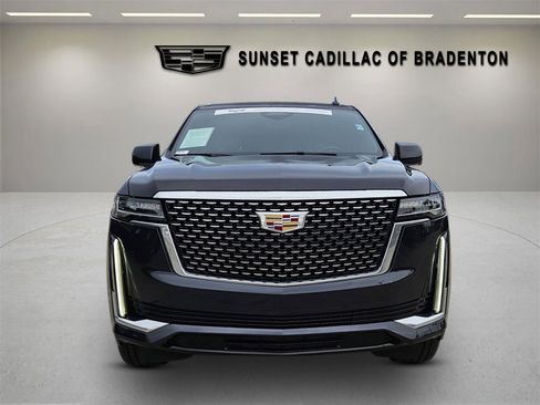 Certified 2023 Cadillac Escalade ESV Premium Luxury image 2