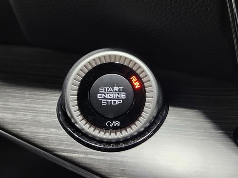 Used 2023 Jeep Wagoneer Series II image 10