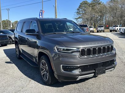 Used 2024 Jeep Wagoneer L Series II w/ Flexible Seating Group