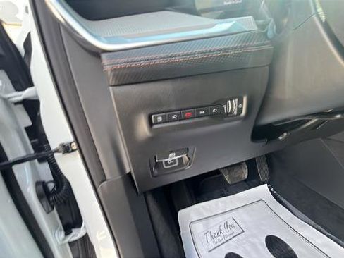 New 2026 Jeep Cherokee Limited AWD/4WD image 11
