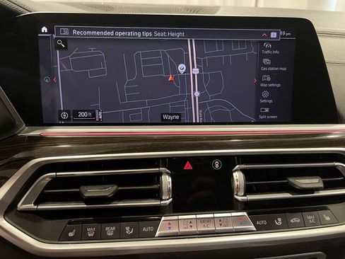 Used 2021 BMW X7 xDrive40i w/ Premium Package AWD/4WD image 22