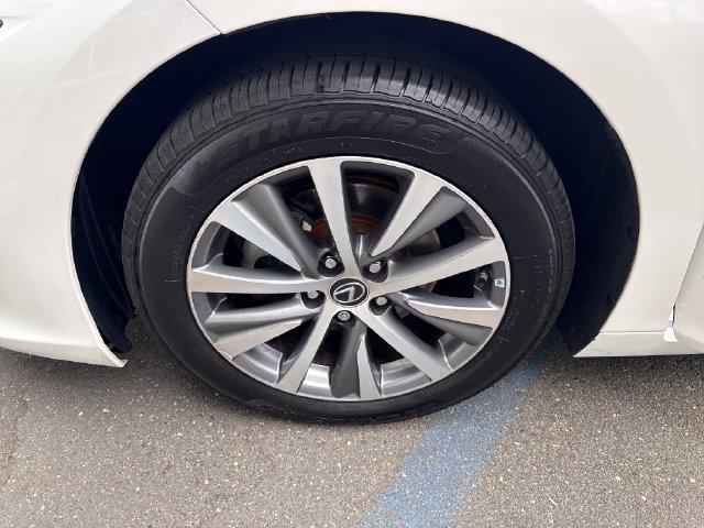 Used 2021 Lexus ES 350 w/ Accessory Package FWD image 26