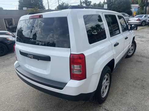 Used 2014 Jeep Patriot Sport FWD image 12