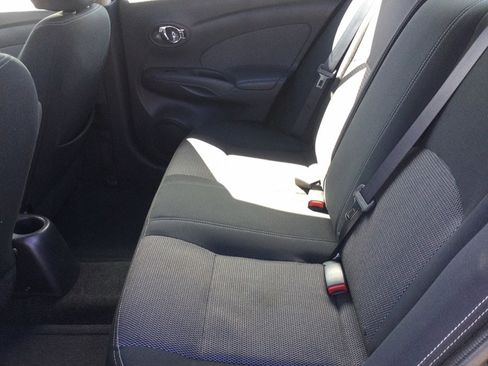 Used 2015 Nissan Versa w/ SL Tech Package FWD image 21