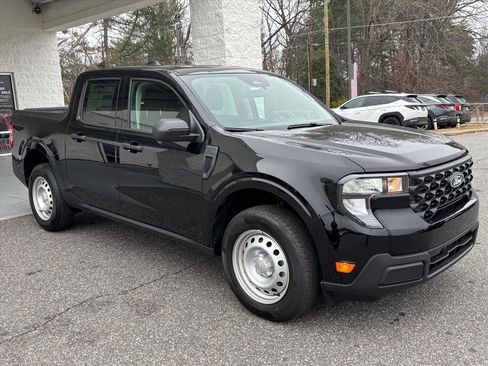 New 2025 Ford Maverick XL w/ Equipment Group 102A image 21