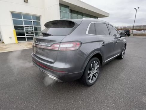 Used 2022 Lincoln Nautilus Reserve AWD/4WD image 8