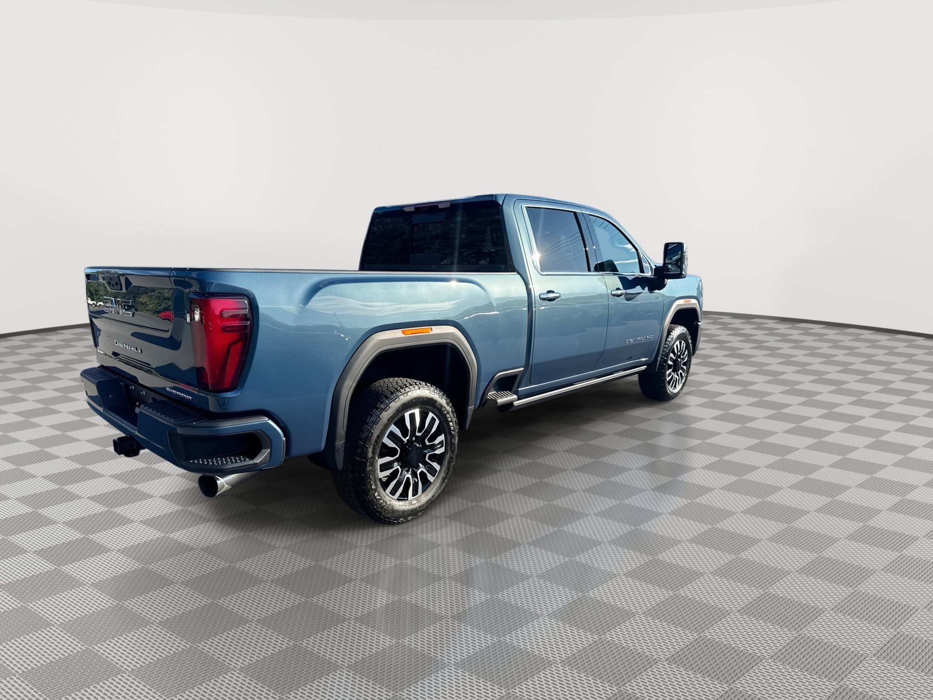 New 2026 GMC Sierra 2500 Denali Ultimate AWD/4WD image 8