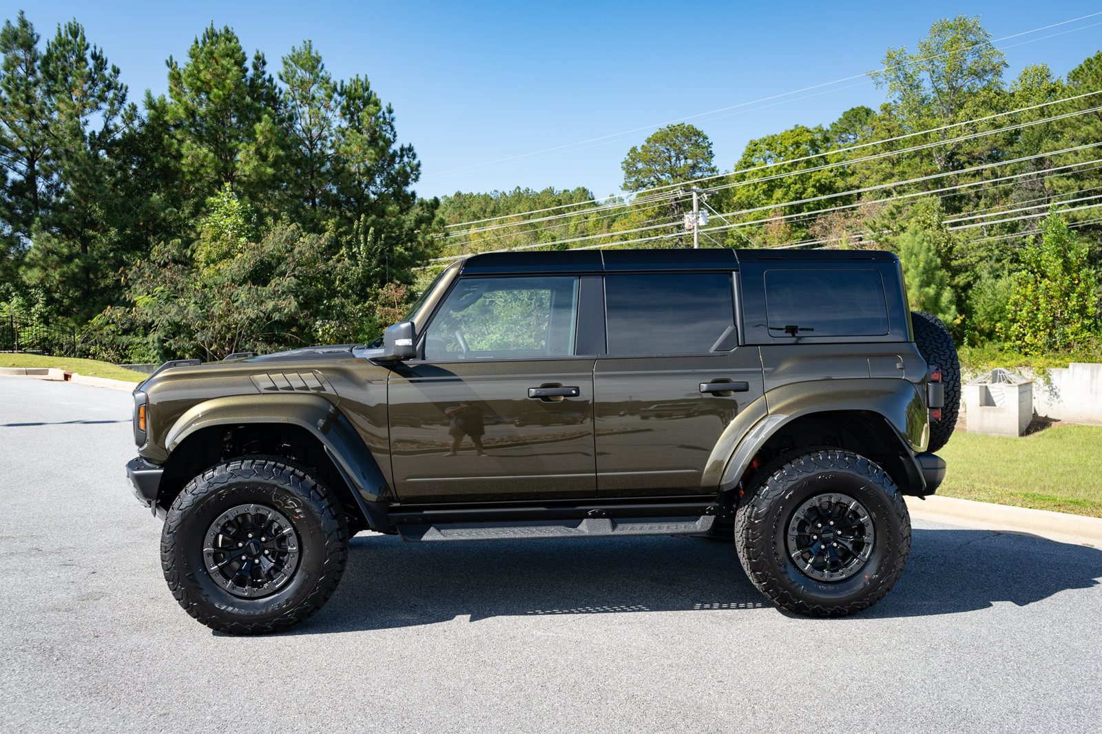 New 2026 Ford Bronco Raptor w/ Interior Carbon Fiber Pack AWD/4WD image 15
