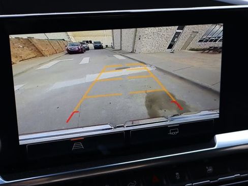 Used 2024 GMC Sierra 1500 Elevation image 7