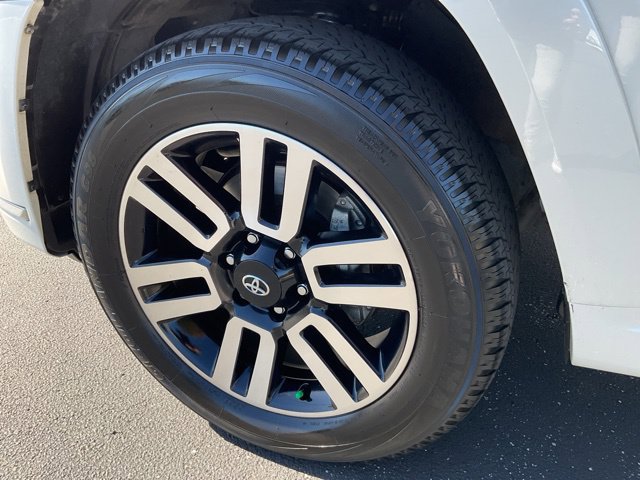 Used 2023 Toyota 4Runner Limited RWD image 14