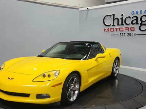 Used 2007 Chevrolet Corvette Coupe w/ Preferred Equipment Group RWD image 5