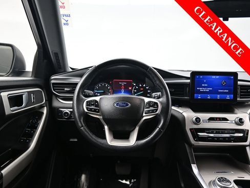 Used 2022 Ford Explorer XLT w/ Equipment Group 202A image 36