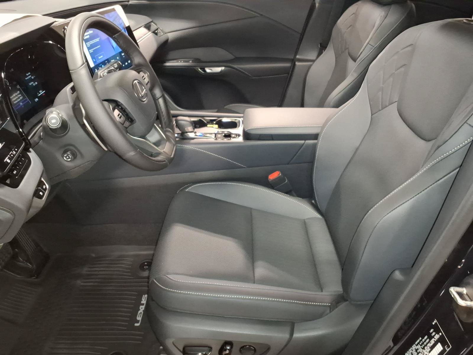 New 2026 Lexus RX 450h AWD w/ Convenience Package image 5