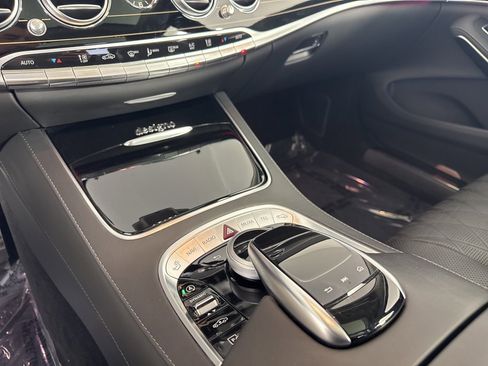 Used 2020 Mercedes-Benz S 560 4MATIC Sedan image 40