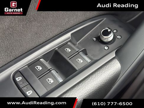 Used 2024 Audi SQ5 Premium image 31