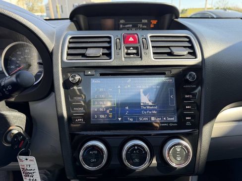 Used 2017 Subaru Forester 2.5i Premium w/ All-Weather Package AWD/4WD image 33