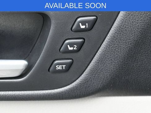 Certified 2016 Toyota Highlander Limited AWD/4WD image 14