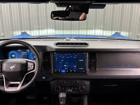 Used 2025 Ford Bronco Badlands AWD/4WD image 34