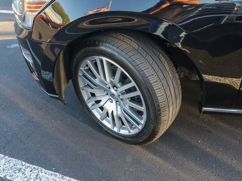 Used 2023 Ford Expedition Platinum image 31