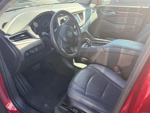 Used 2019 Buick Enclave Premium AWD/4WD image 7