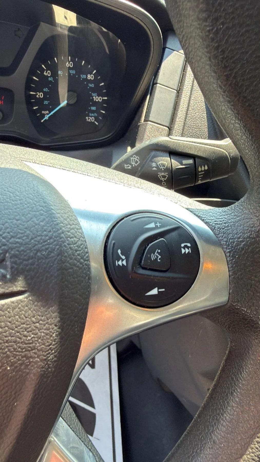 Used 2018 Ford Transit 150 130 Low Roof RWD image 30